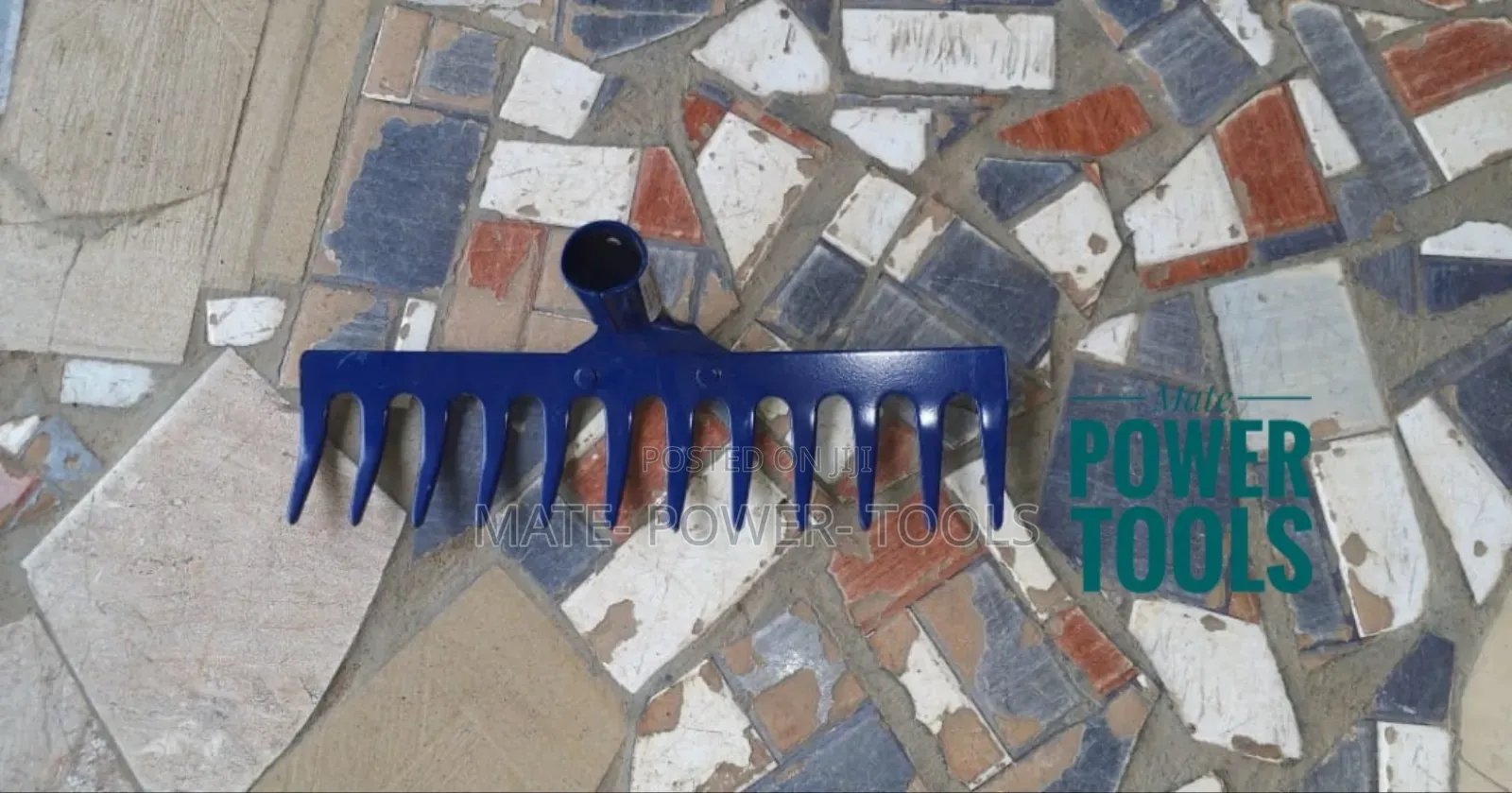 Multi-Purpose Wood Handle Garden Rake - 12 Teeth