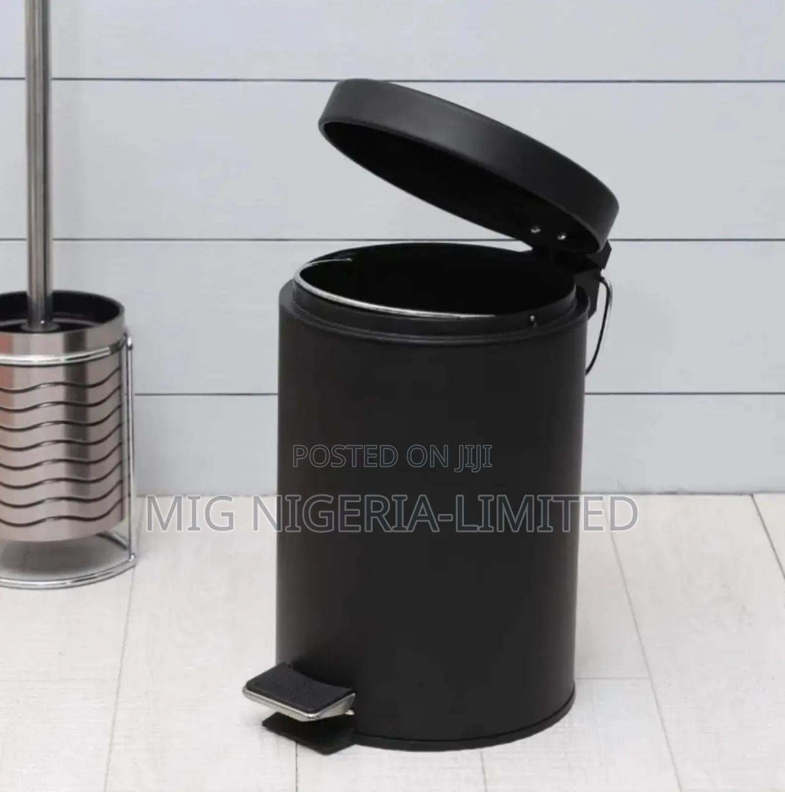 8litrs Black Metal Pedal Dustbin for Home Office