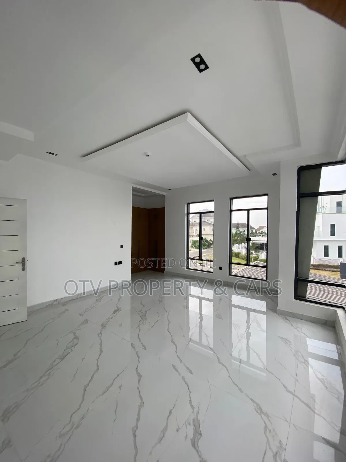 Furnished 5bdrm Duplex in Osapa london for sale