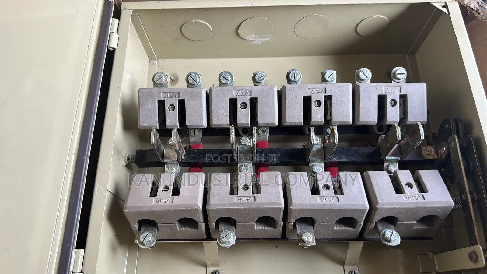 200amps Stanley Change Over