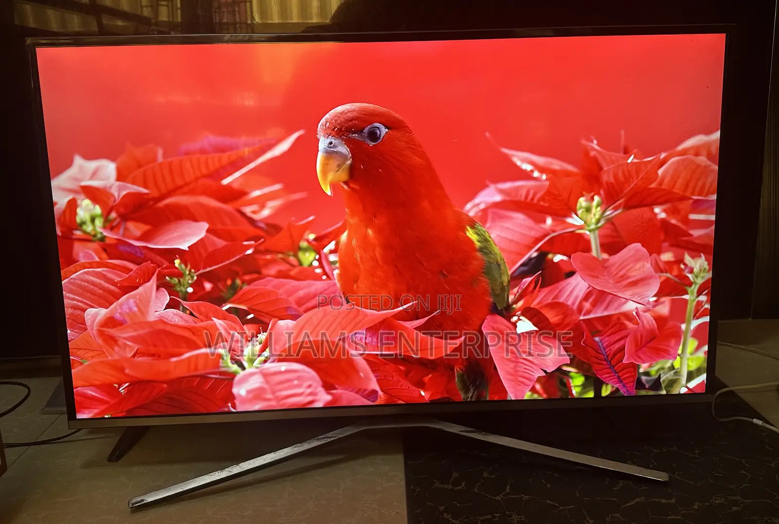 32 Inch Samsung Uhd HDR Smart Tv