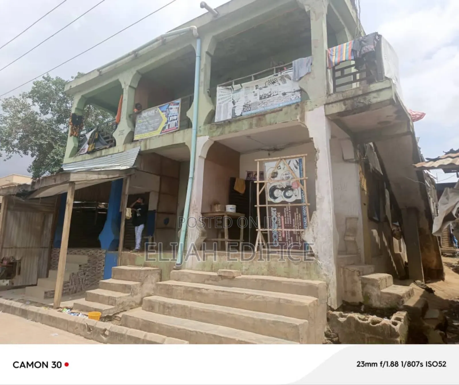 20bdrm Block of Flats in Toll Gate, Ifako-Ijaiye for sale