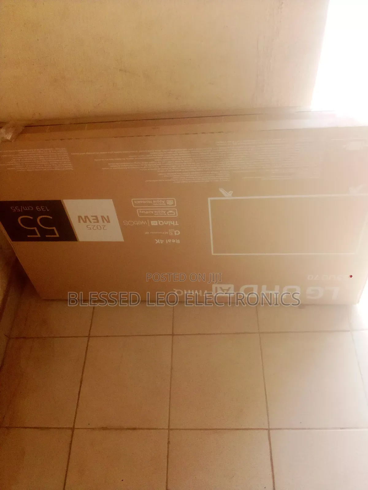 55inches Lg Uq70 Model