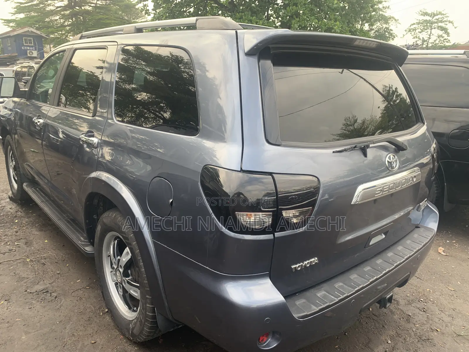 Toyota Sequoia Platinum 4dr SUV 4WD (5.7L 8cyl 6A) 2015 Blue