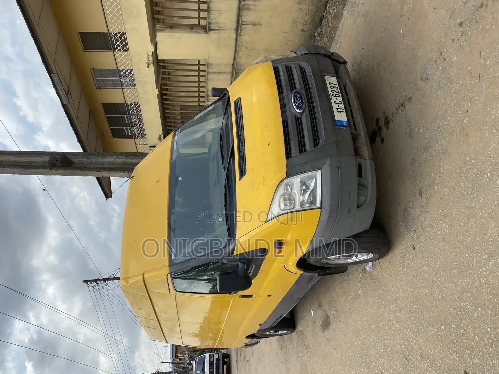 Ford Transit 2003 Yellow