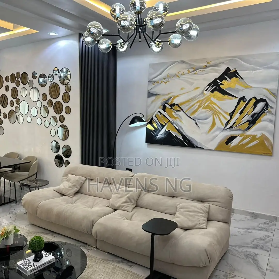 Luxe 2-Bedroom Apartment With Ps5, Swimming Pool and Gym