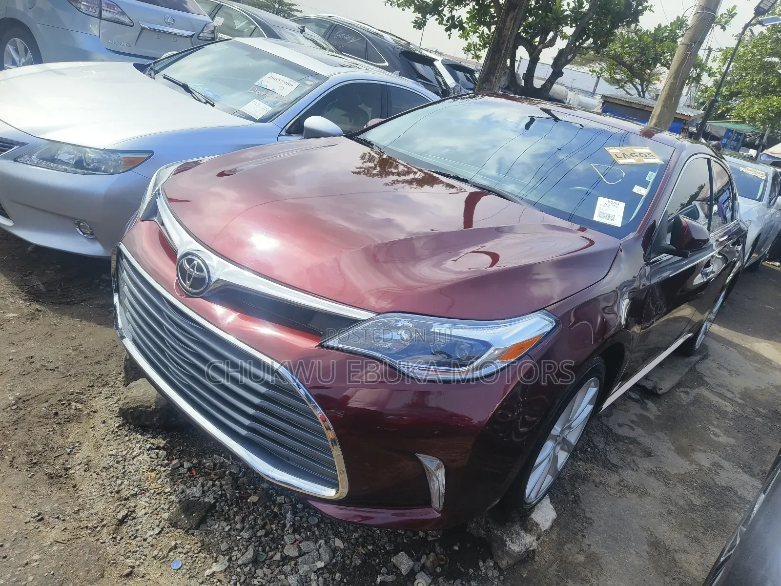 Toyota Avalon XLE Premium Sedan FWD (3.5L 6cyl 6A) 2013 Red