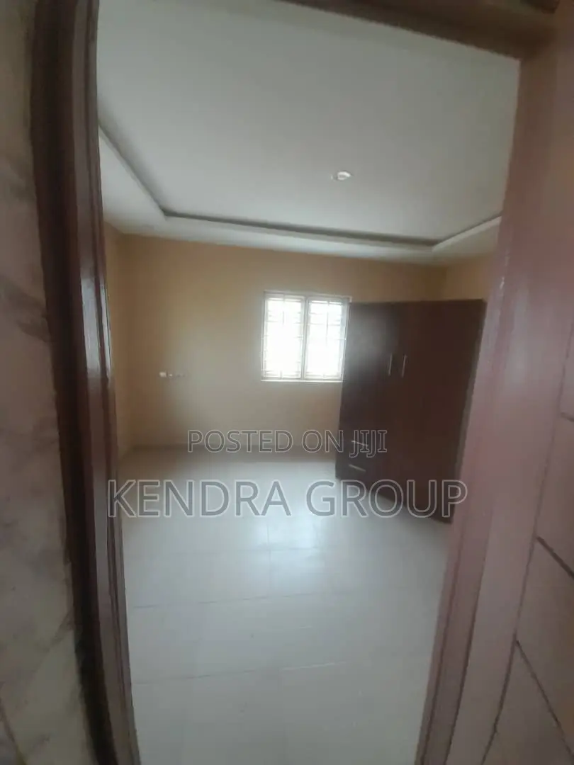 Furnished 3bdrm Block of Flats in Oreyo, Igbogbo for rent