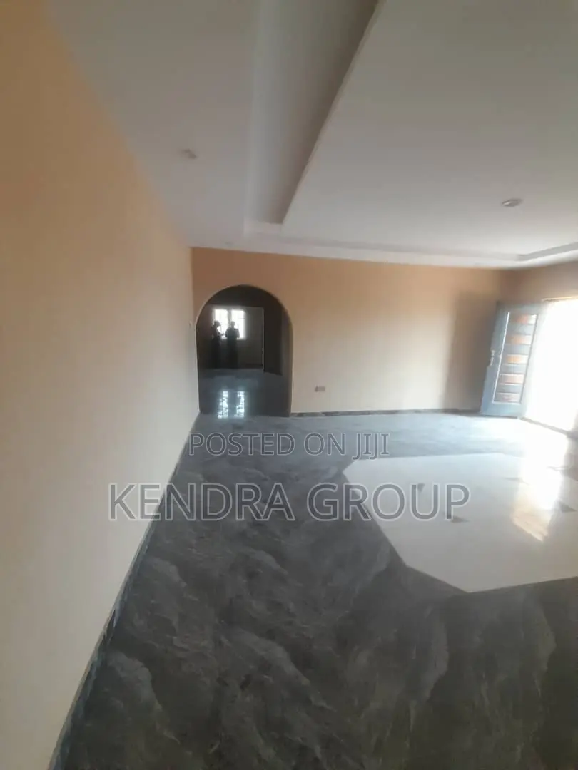 Furnished 3bdrm Block of Flats in Oreyo, Igbogbo for rent