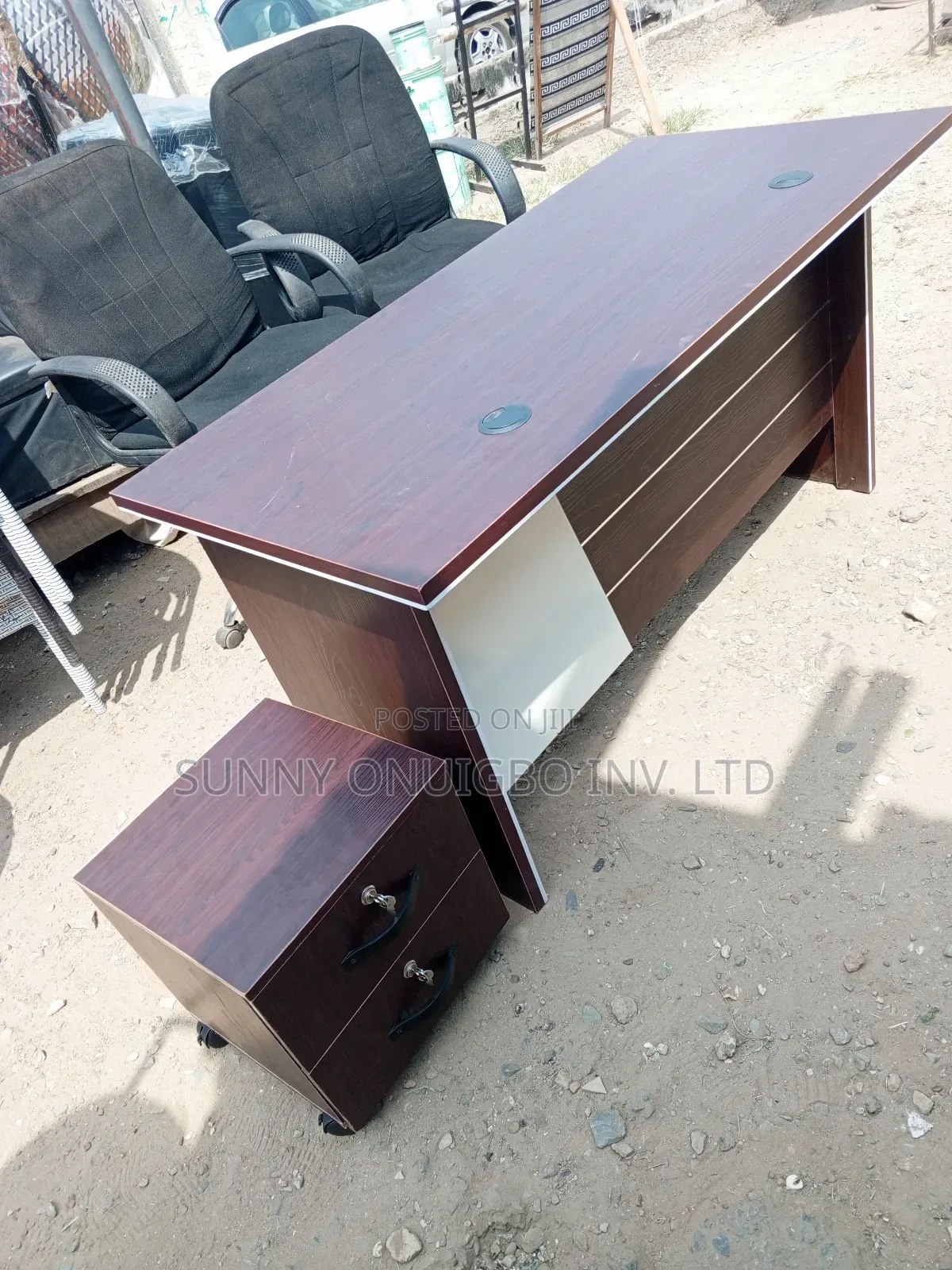 Office Table With Side Desk, Executive Office Table in Abeokuta
