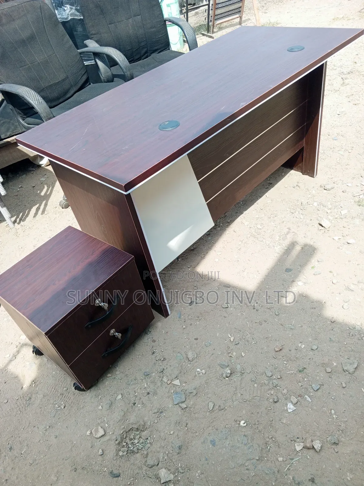 Office Table With Side Desk, Executive Office Table in Abeokuta