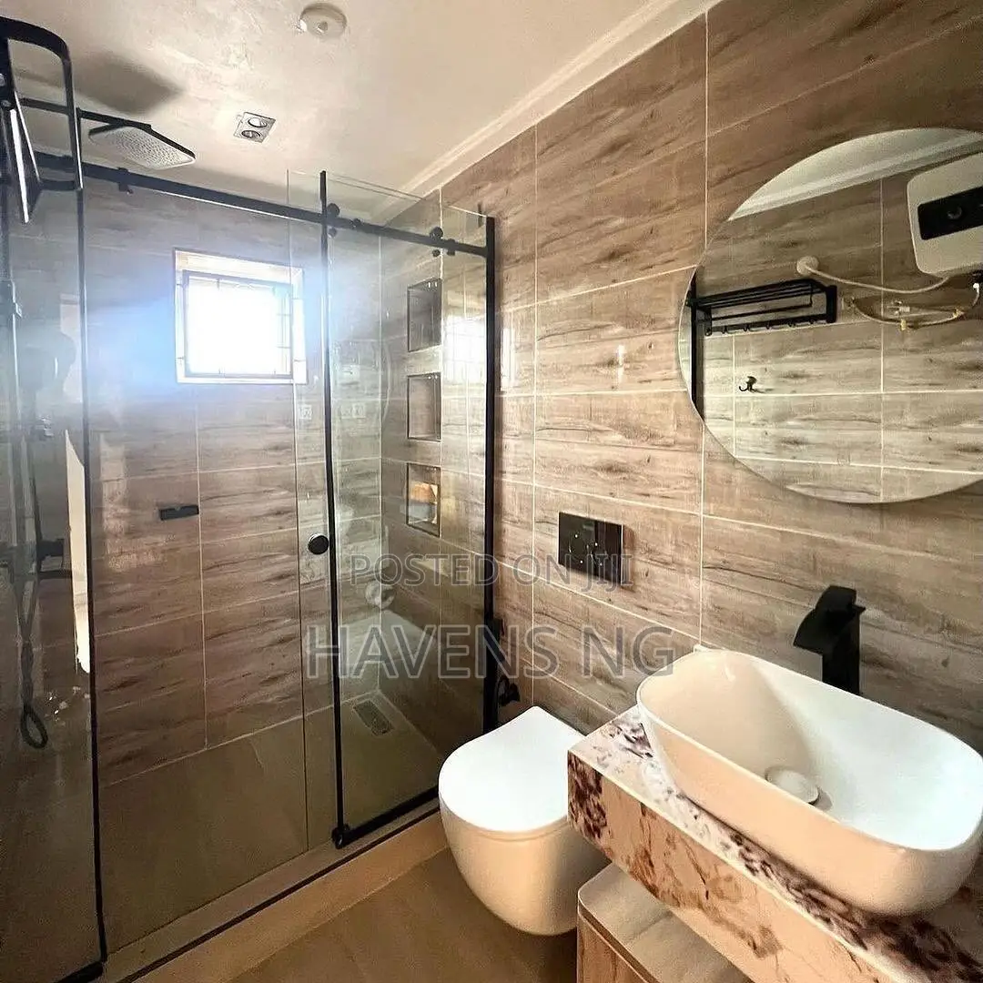Furnished One-Bedroom Penthouse Shortlet Available.