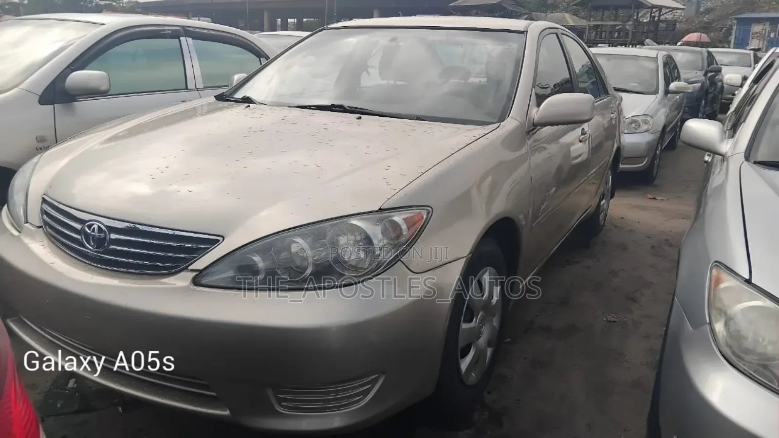 Toyota Camry LE 4dr Sedan (2.4L 4cyl 5A) 2006 Gold