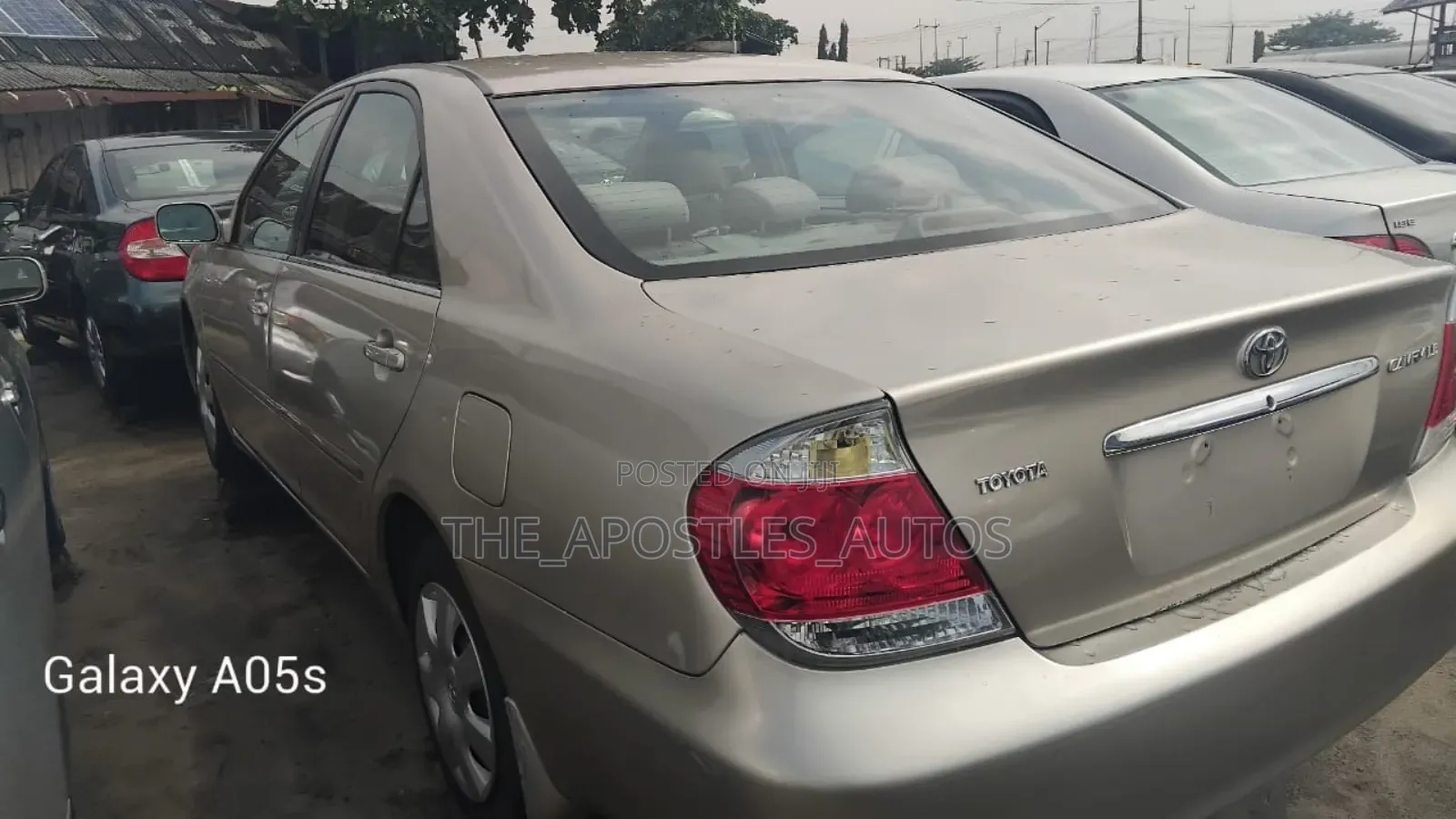 Toyota Camry LE 4dr Sedan (2.4L 4cyl 5A) 2006 Gold