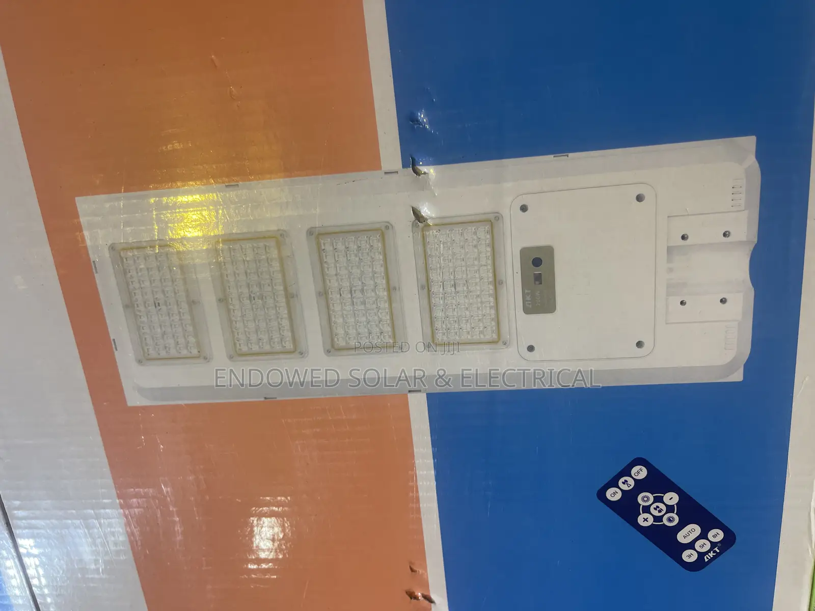 An Akt Product of 200w All in One Solar Street Lights
