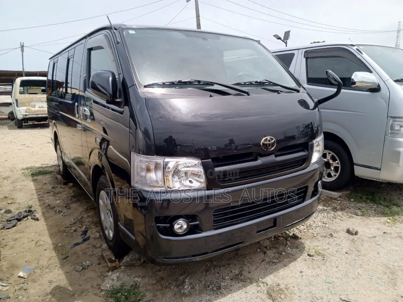 Toyota HiAce 2010 Black