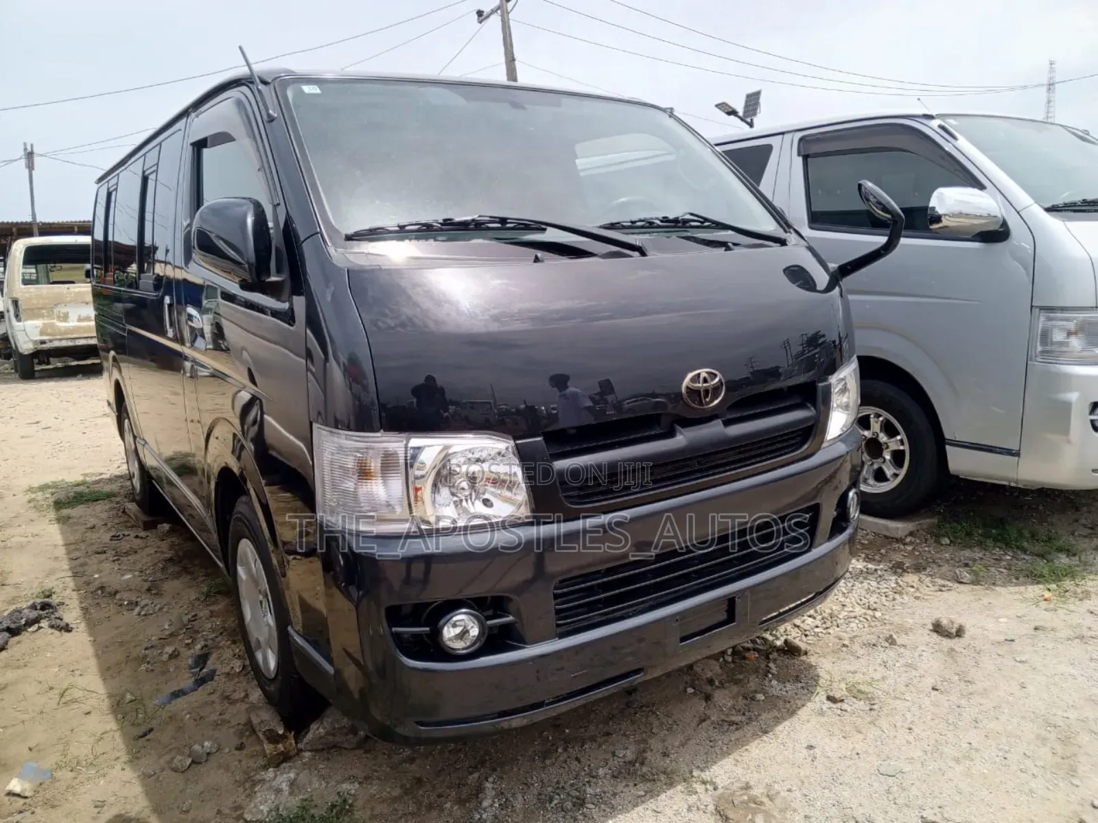 Toyota HiAce 2010 Black