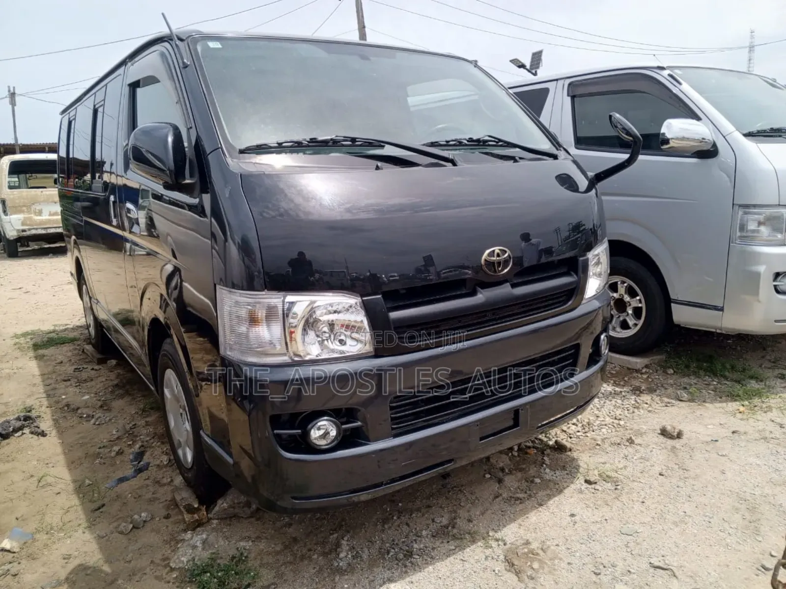 Toyota HiAce 2010 Black