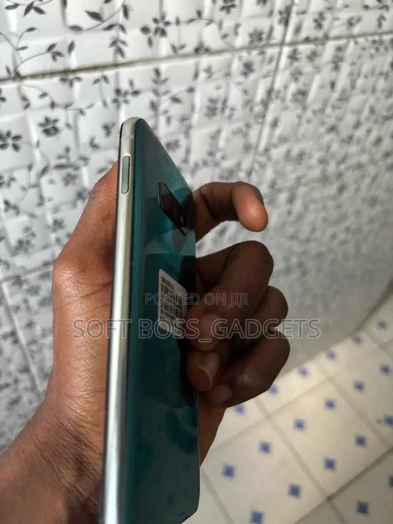 Samsung Galaxy S10e 128 GB Blue