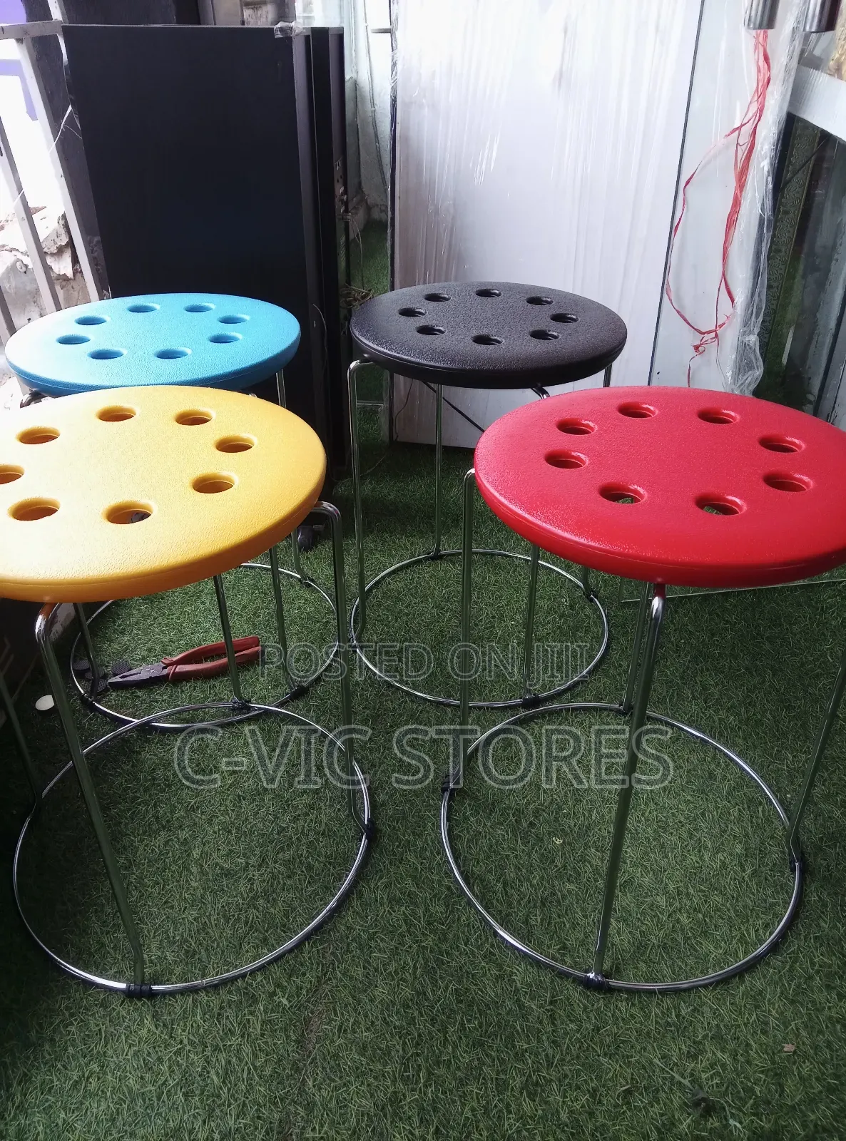 Modern High Bar Stool (Durable Stylish)