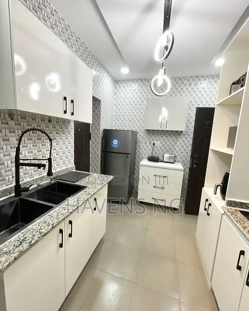 Exquisite 2-Bedroom Apartment for Short Stay in Jahi, Abuja