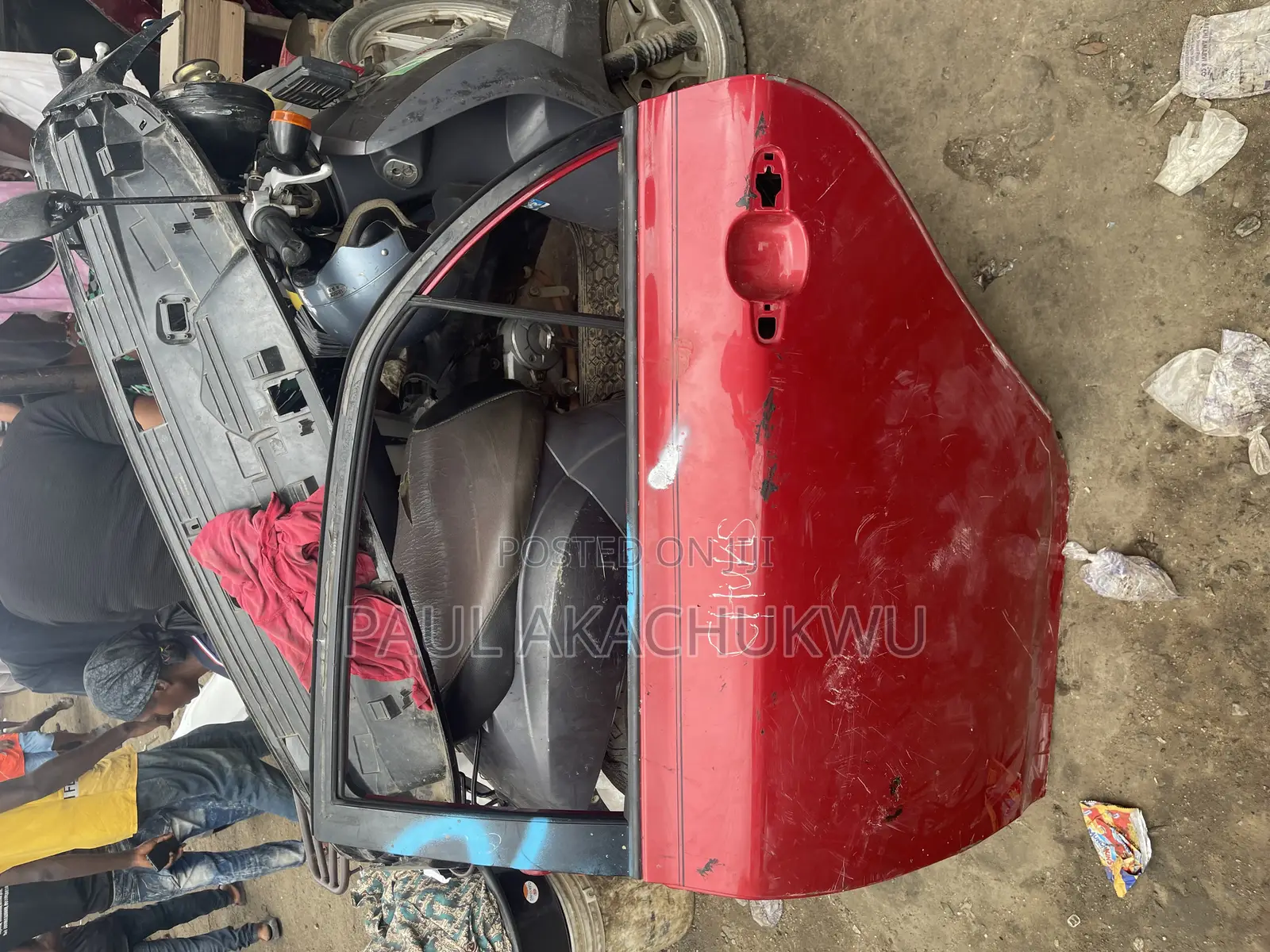 Toyota Corolla 08-013 Back Left Door ( Body Spare Parts)