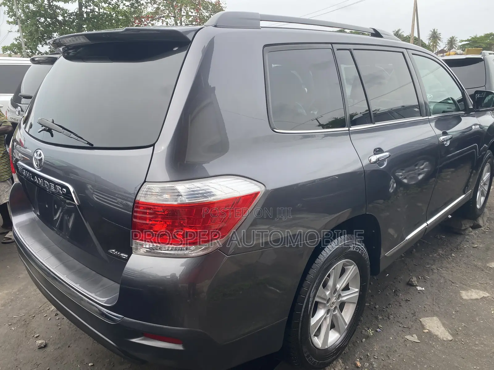 Toyota Highlander Limited 2012 Gray