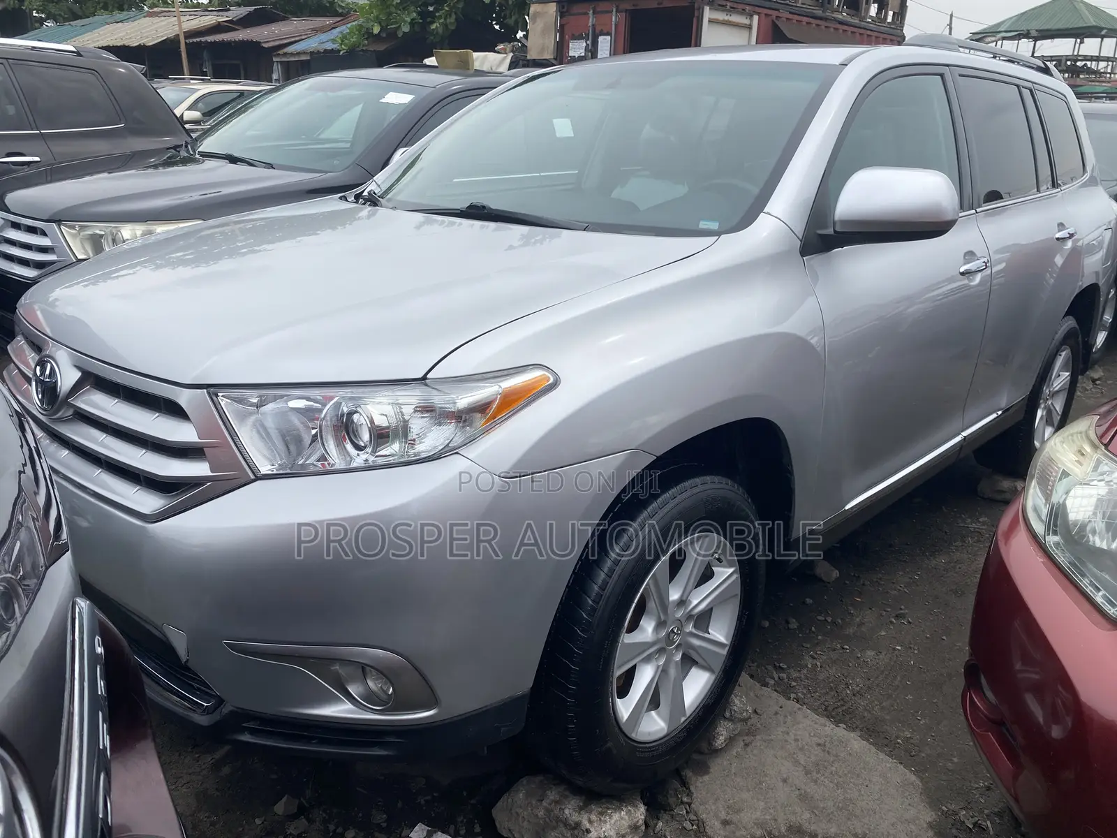 Toyota Highlander SE 2012 Silver