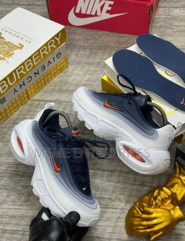 Nike Sneakers Topnotch