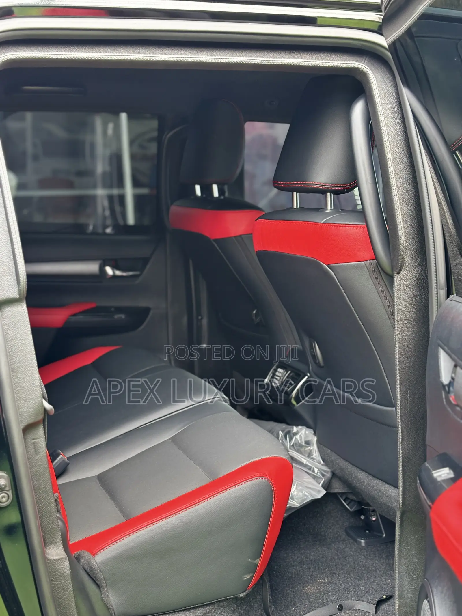 New Toyota Hilux 2024 Black