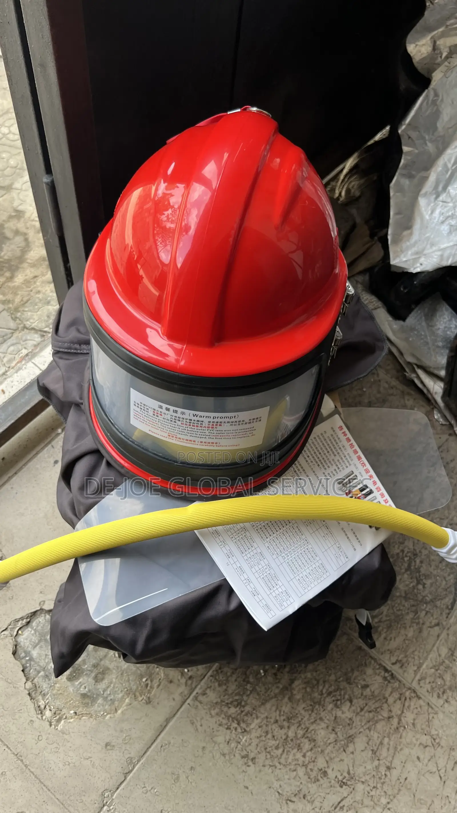 Sandblaster Hood With Safe Air Feed and Shoulder Protective