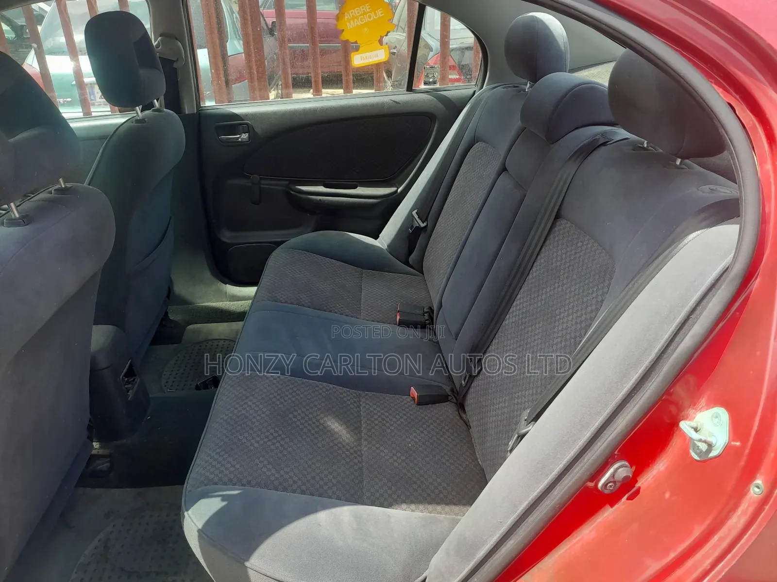 Toyota Avensis 1.8 C 2005 Red