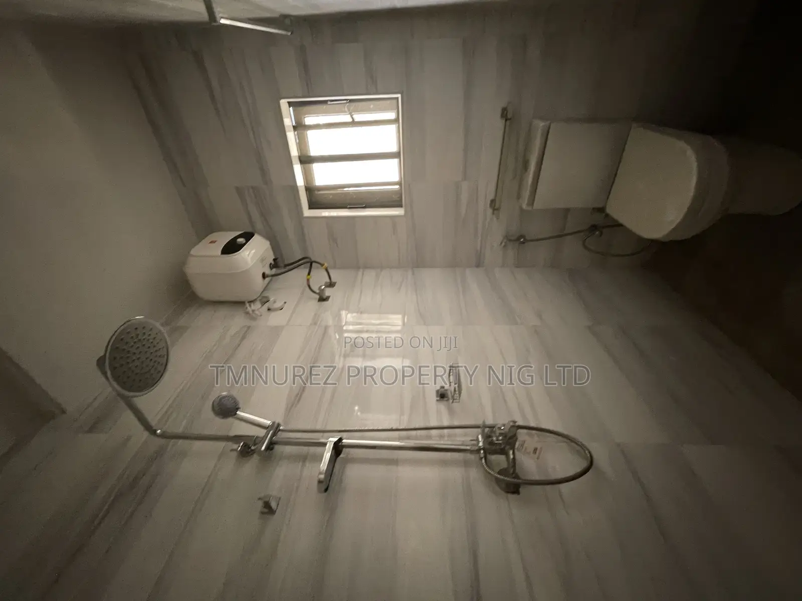 4bdrm Duplex in Freedom Way, Lekki Phase 1 for rent