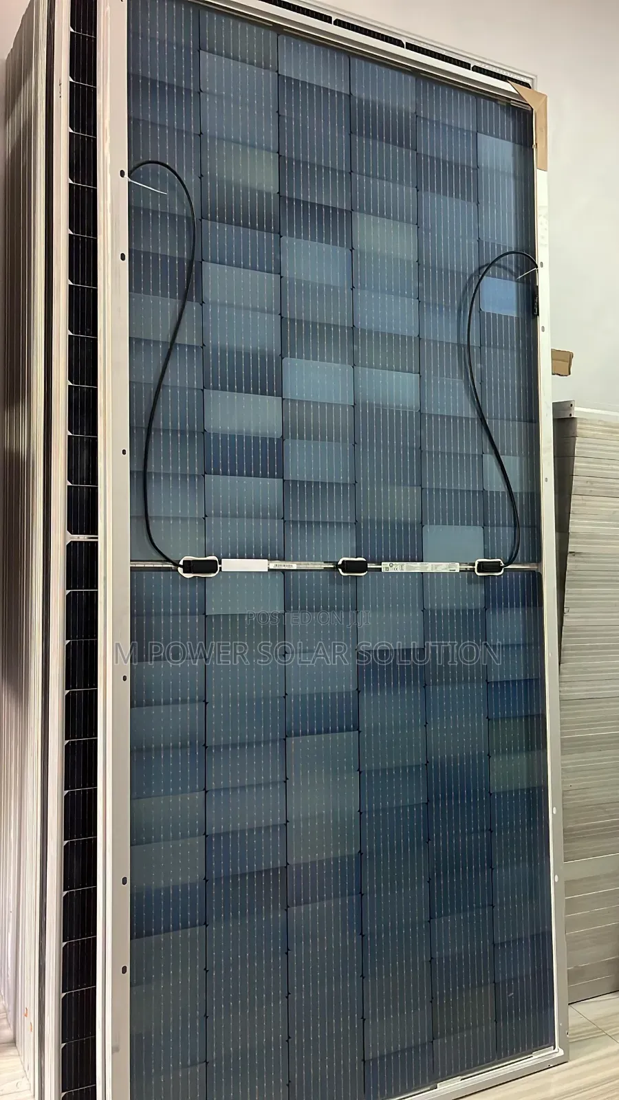 600w Jinko Mono Solar Panels