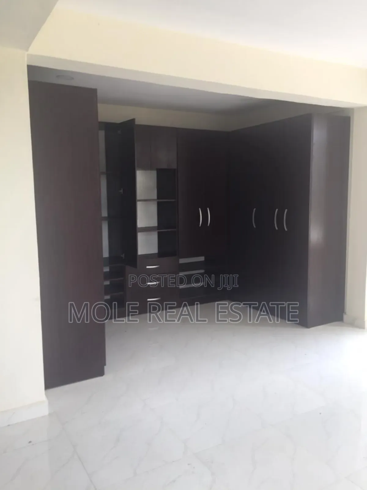 3bdrm Block of Flats in Egbada, Egbeda / Egbeda for sale