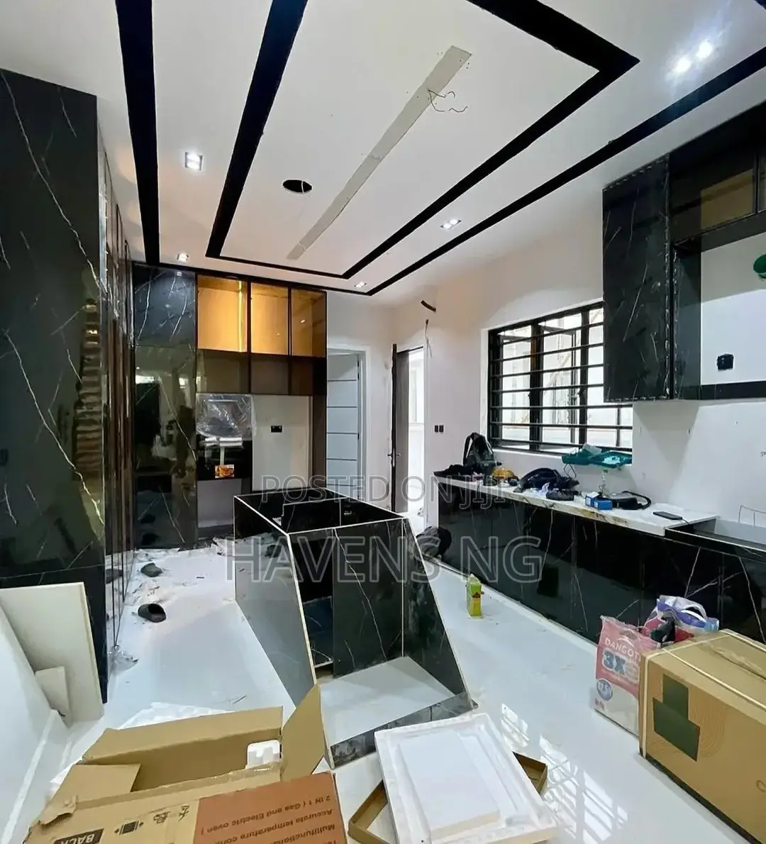 5bdrm Duplex in Ikota for sale