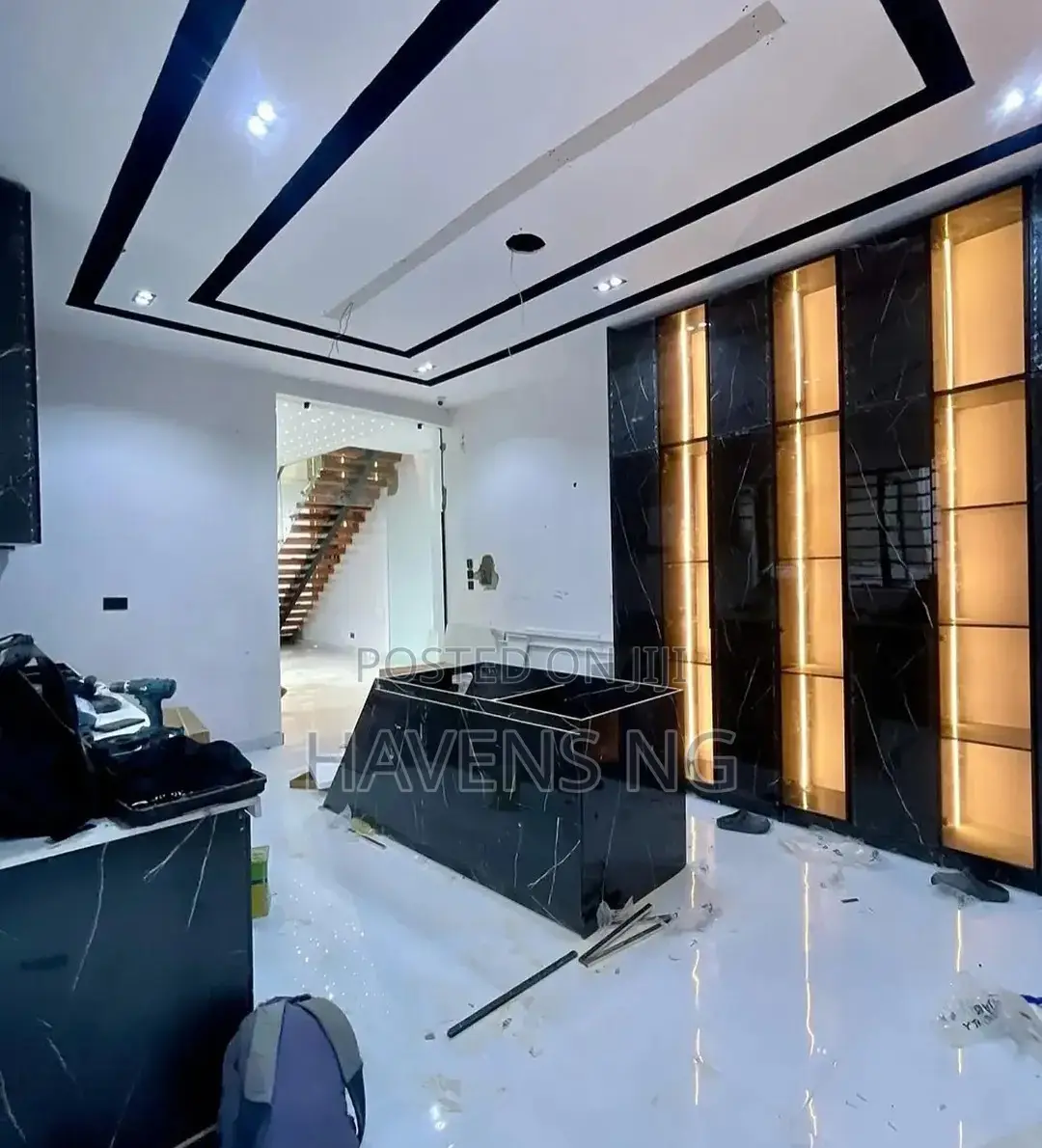 5bdrm Duplex in Ikota for sale