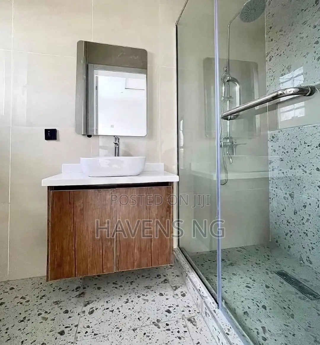 Studio Apartment in Lekki Phase 1 for sale