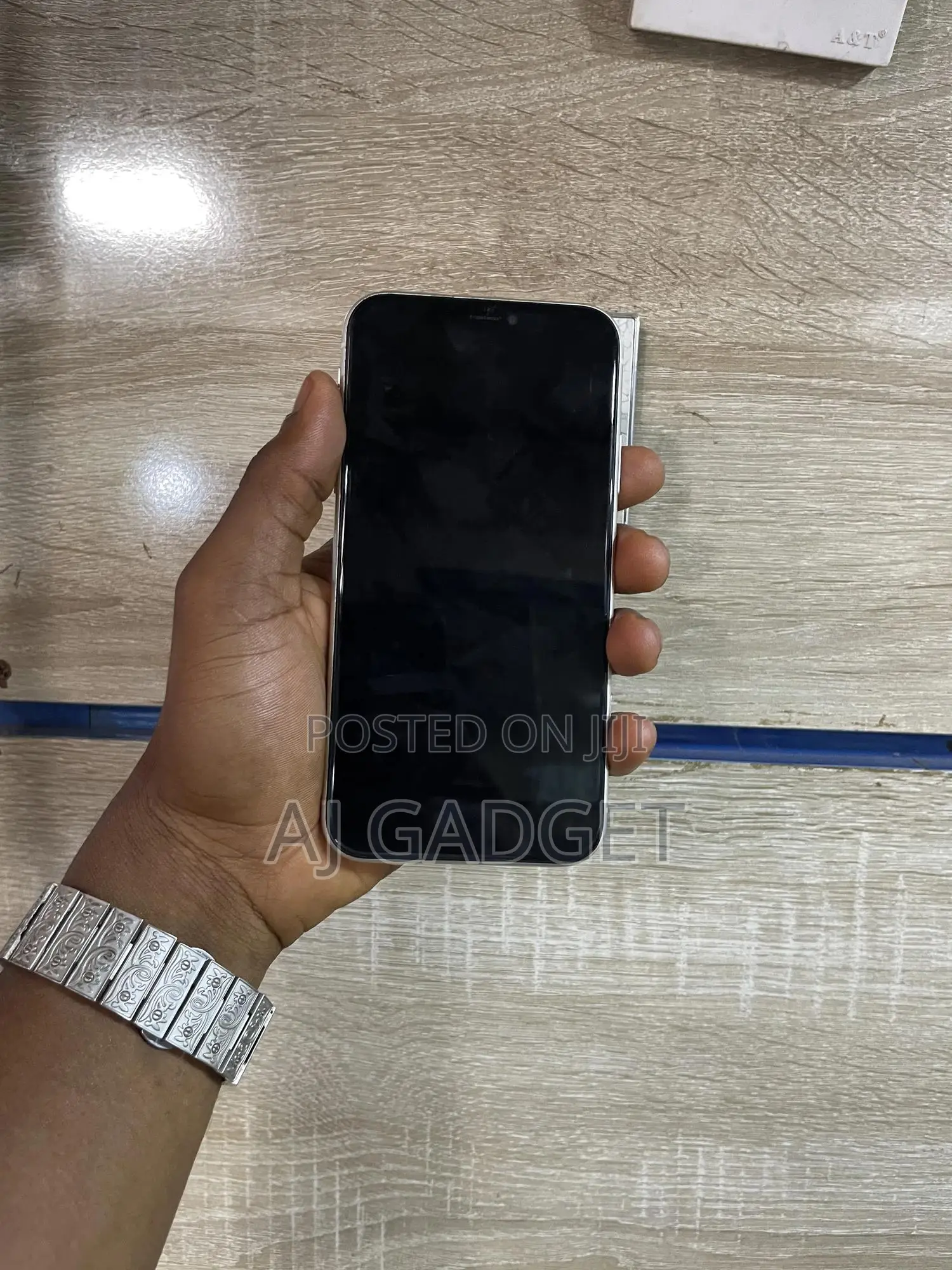 Apple iPhone 11 64 GB White