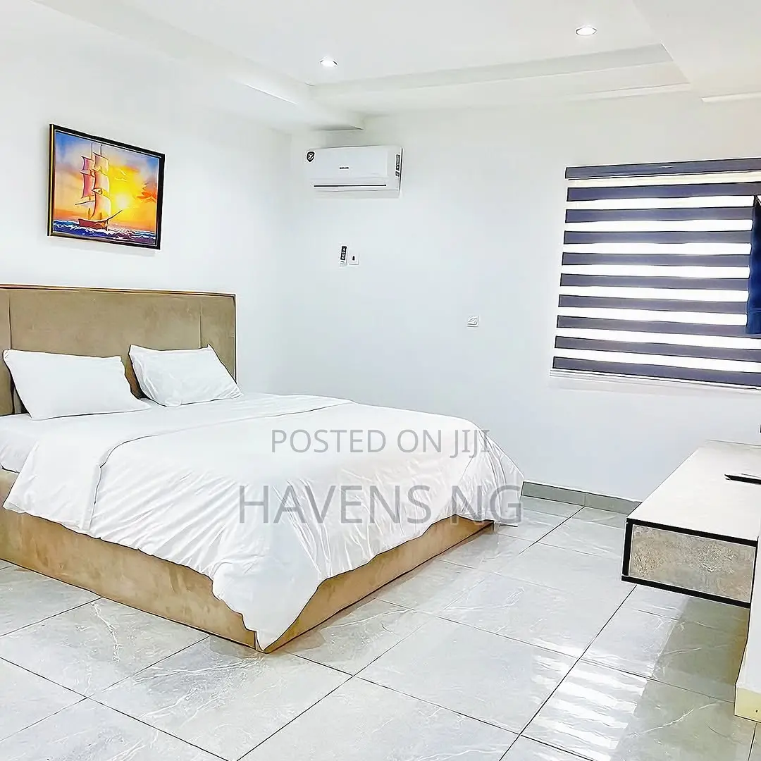 2 Bedroom Apartment Available for Shortlet.