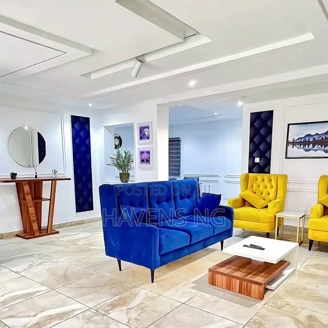 2 Bedroom Apartment Available for Shortlet.