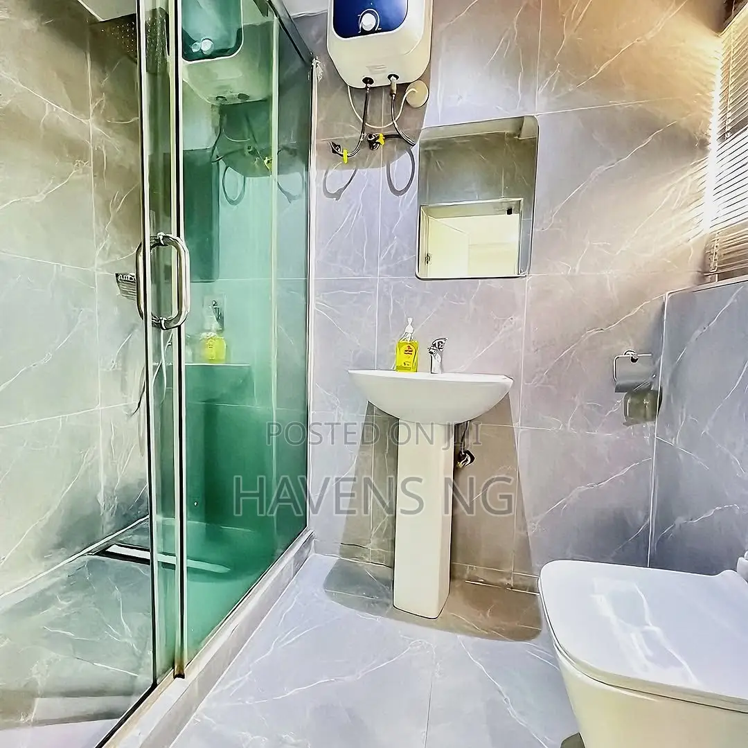 2 Bedroom Apartment Available for Shortlet.
