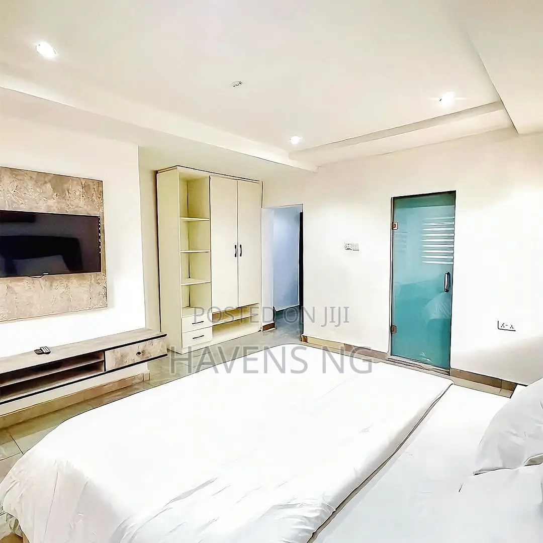 2 Bedroom Apartment Available for Shortlet.