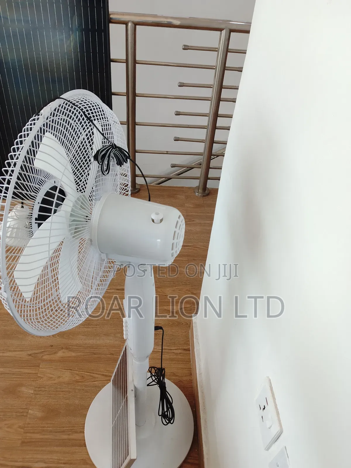 Solar Rechargeable Fan With Panel 16inches