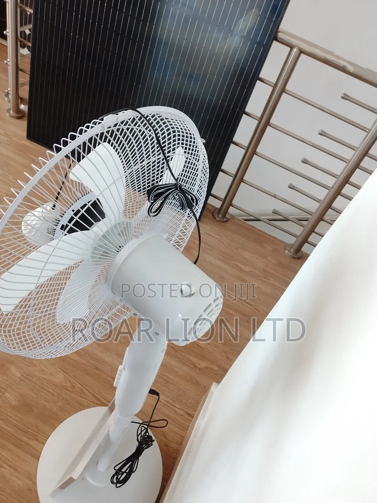 Solar Rechargeable Fan With Panel 16inches