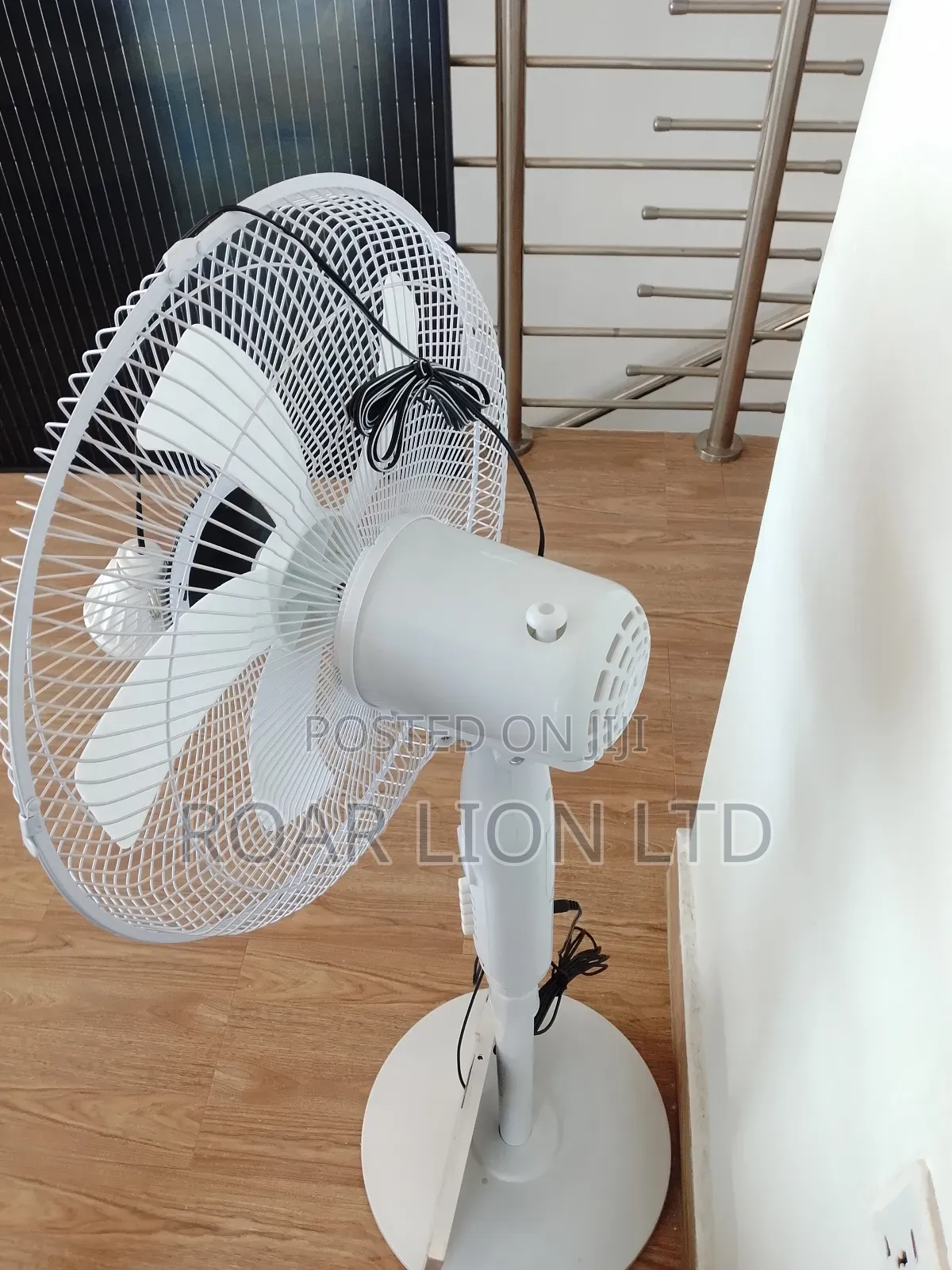 Solar Rechargeable Fan With Panel 16inches