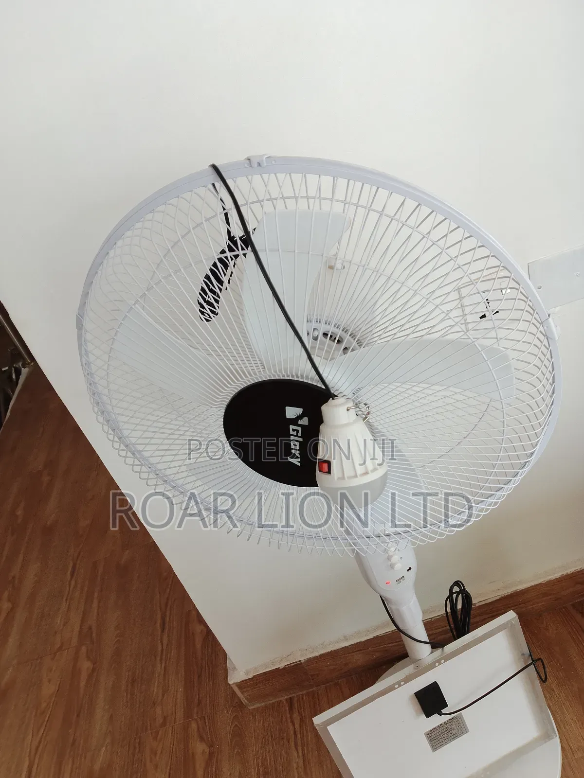 Solar Rechargeable Fan With Panel 16inches