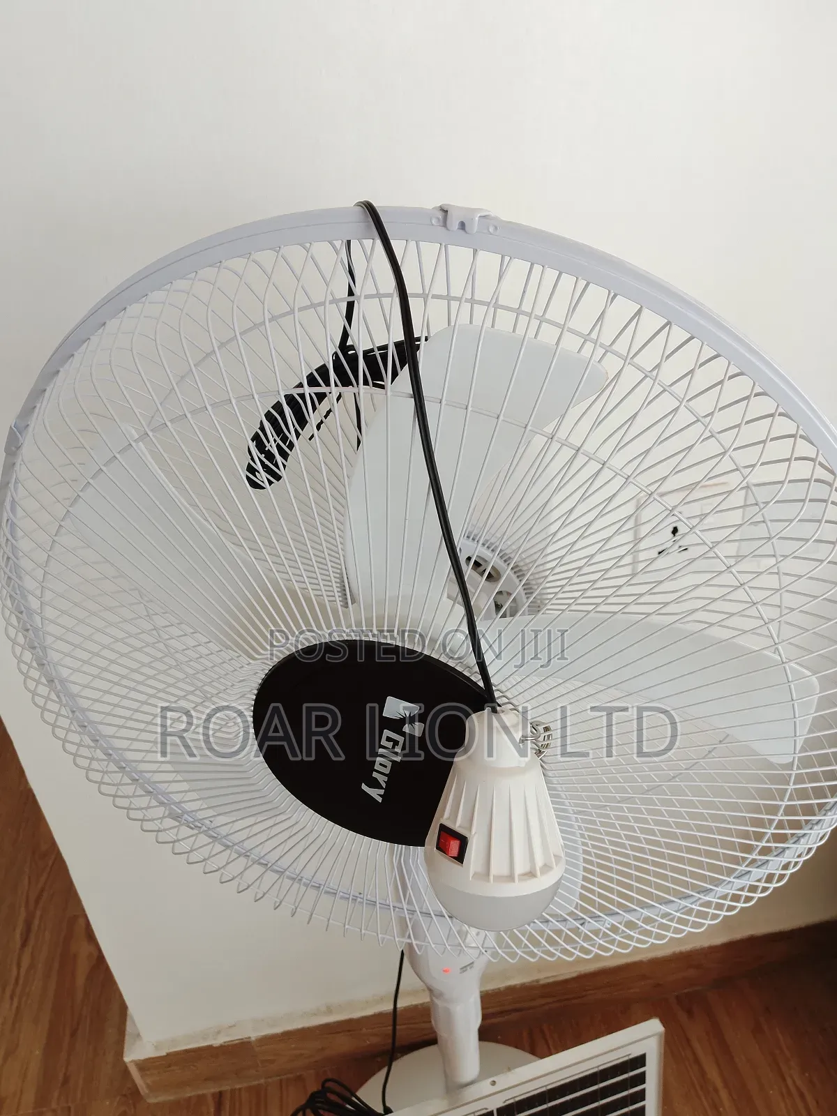 Solar Rechargeable Fan With Panel 16inches