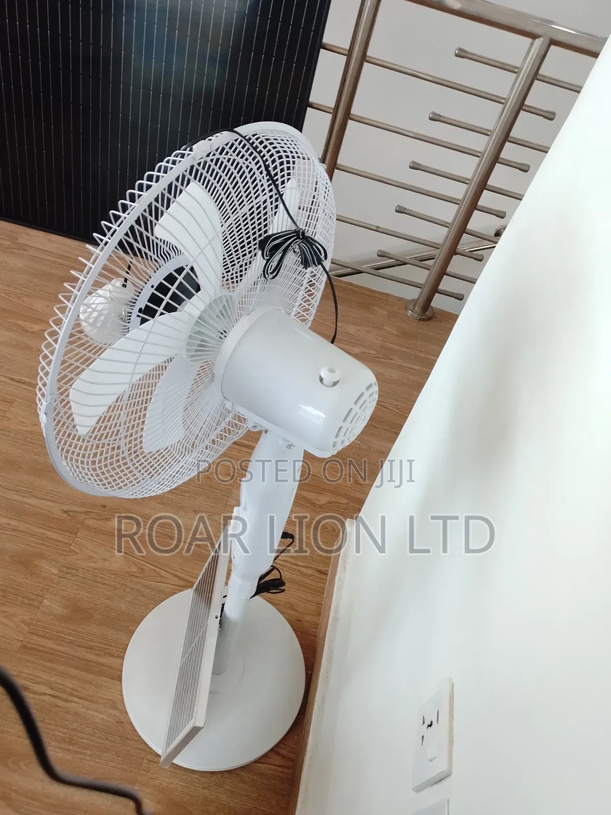 Solar Rechargeable Fan With Panel 16inches