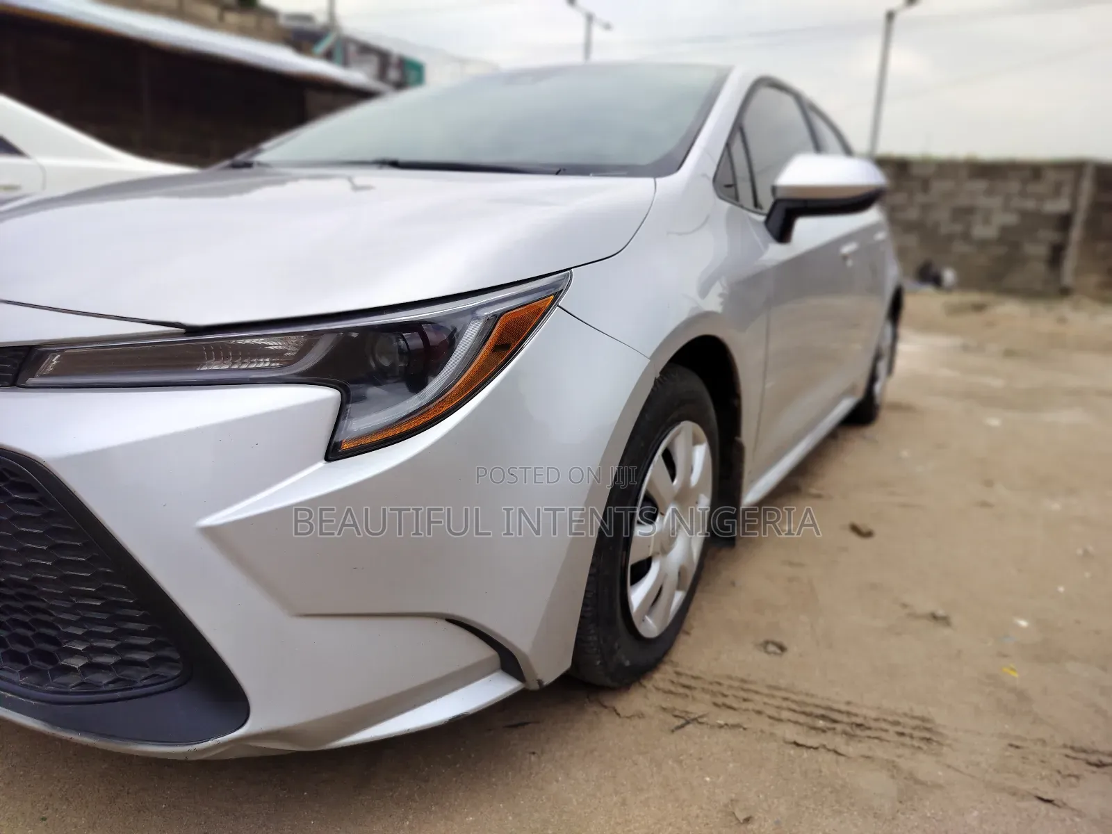 Toyota Corolla SE 2023 Silver